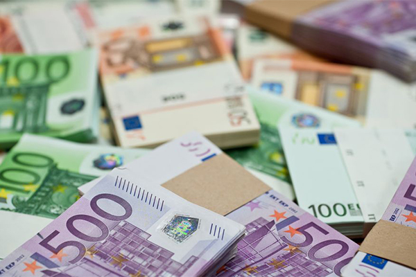 信用卡有利息吗?刷卡后未按时足额还款就会产生额外费用 信用卡有利息吗?刷卡后未按时足额还款就会产生额外费用